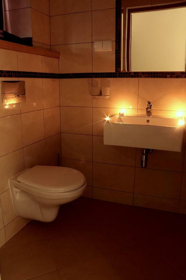 Apartamenty Przy Trakcie Cesarskim ベンギエルスカ・グルカ エクステリア 写真
